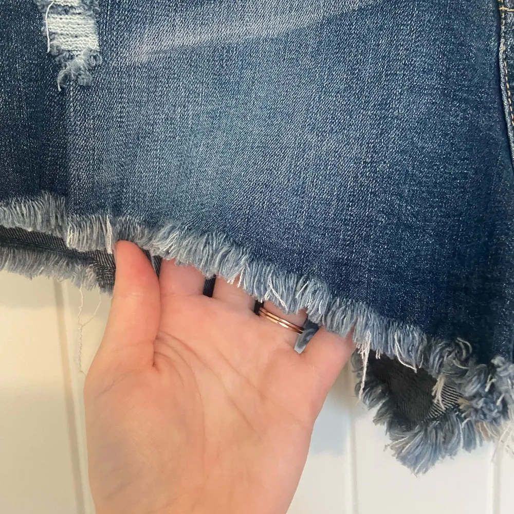 NWT | Charlotte Russe‎ Refuge women’s hi rise cheeky vintage style denim shorts - Image 4