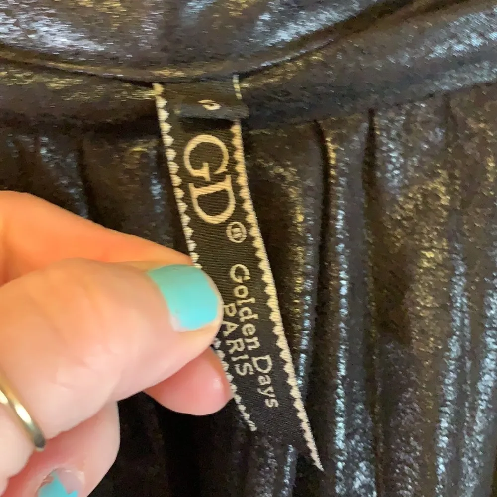 GD Golden Days Black Shiny Metallic Faux Suede Pleated Skirt Size S - Image 3