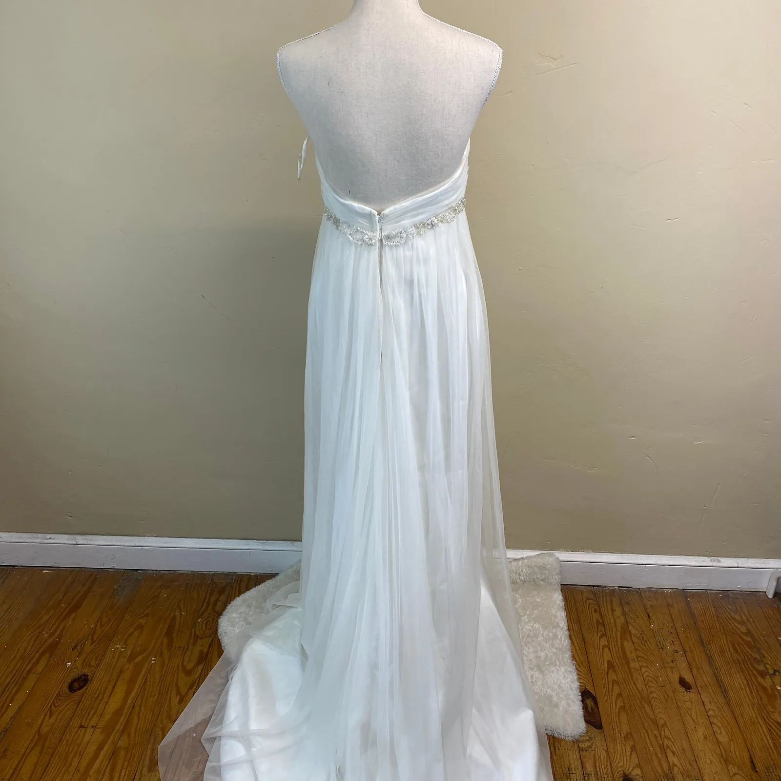 Mikaella By Paloma Blanca Grecian Style Bridal Gown Beaded Belt Size 10 White - Image 4