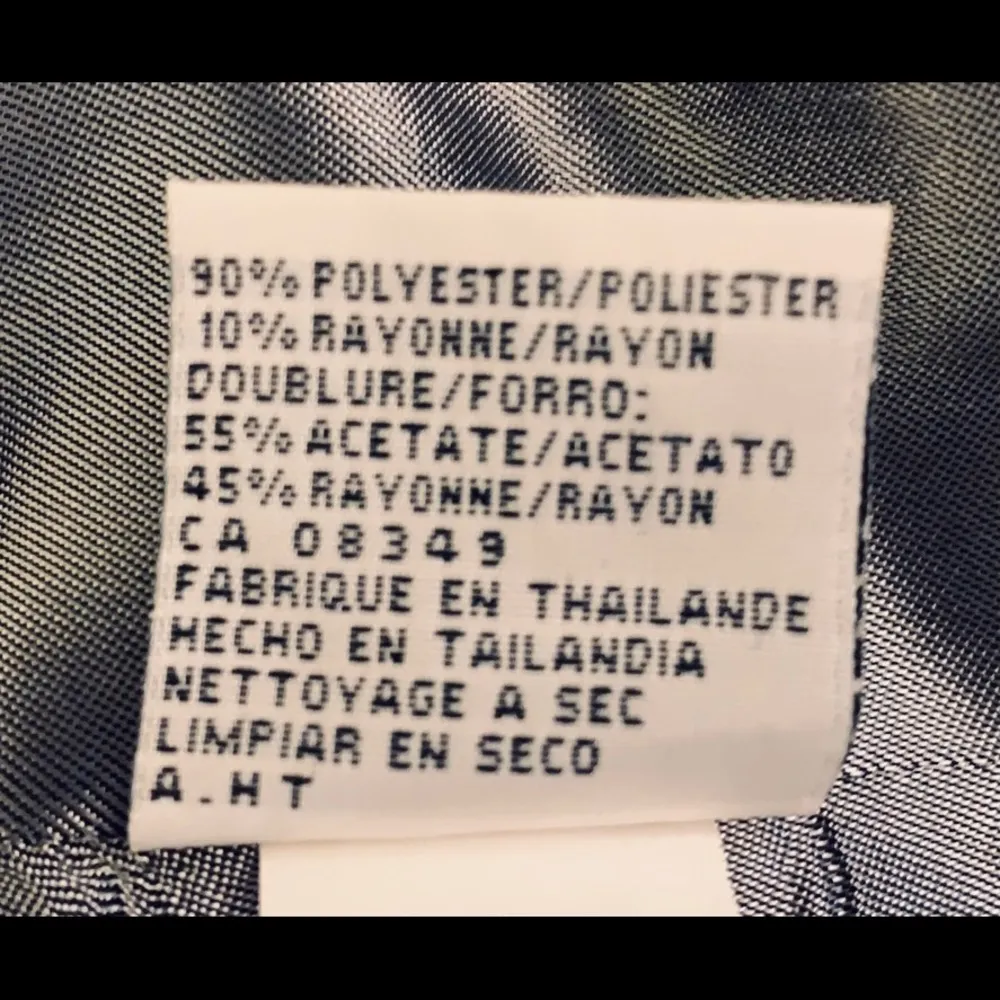 Anne Klein Gray/White Pinstriped Suit Blazer. EUC. - Image 11