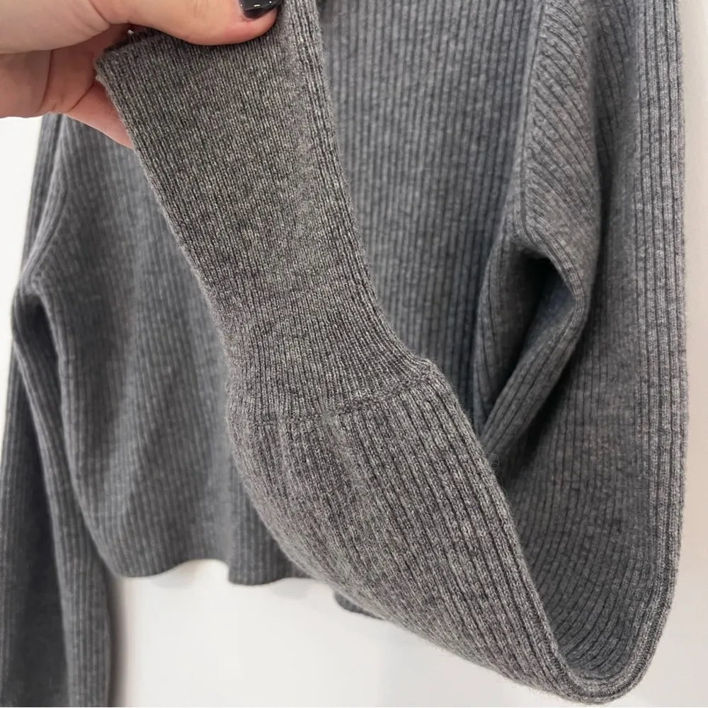 Reformation Luisa Grey Turtleneck Cashmere Sweater - Image 5