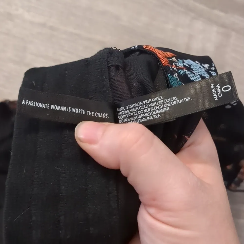 Torrid Black Floral Mesh Drawstring Cap Sleeve Longline Bralette size 0 - Image 9