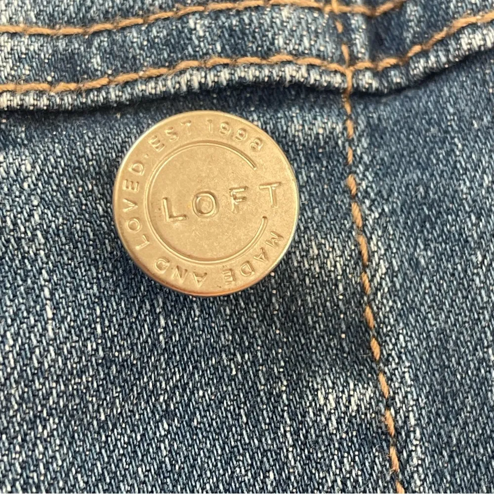 LOFT Ombre Jean Denim Jacket Blue To White Modern Distressed Size XL - Image 3