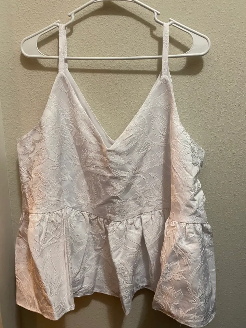 EXPRESS Shirt / Tank - Image 2