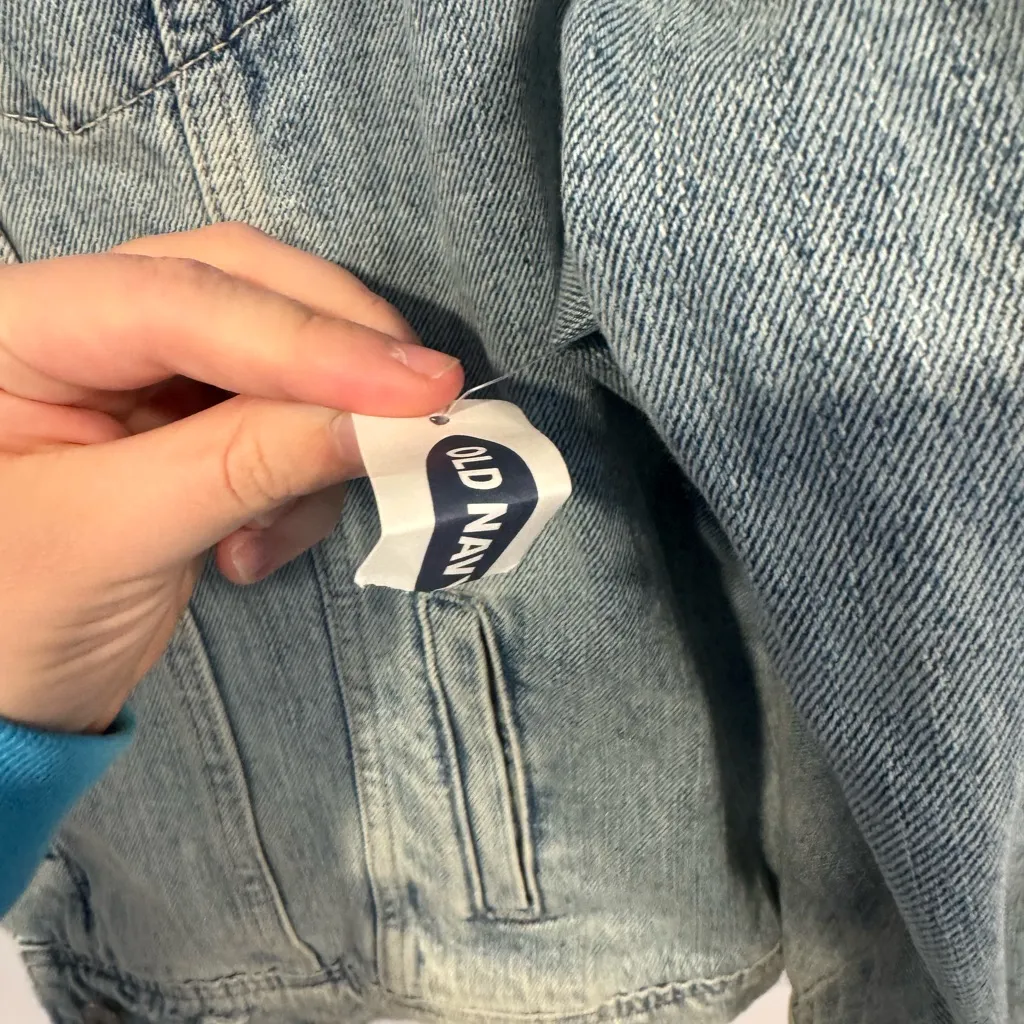 NWT Old Navy Light Blue Denim Distressed Jacket - Image 3