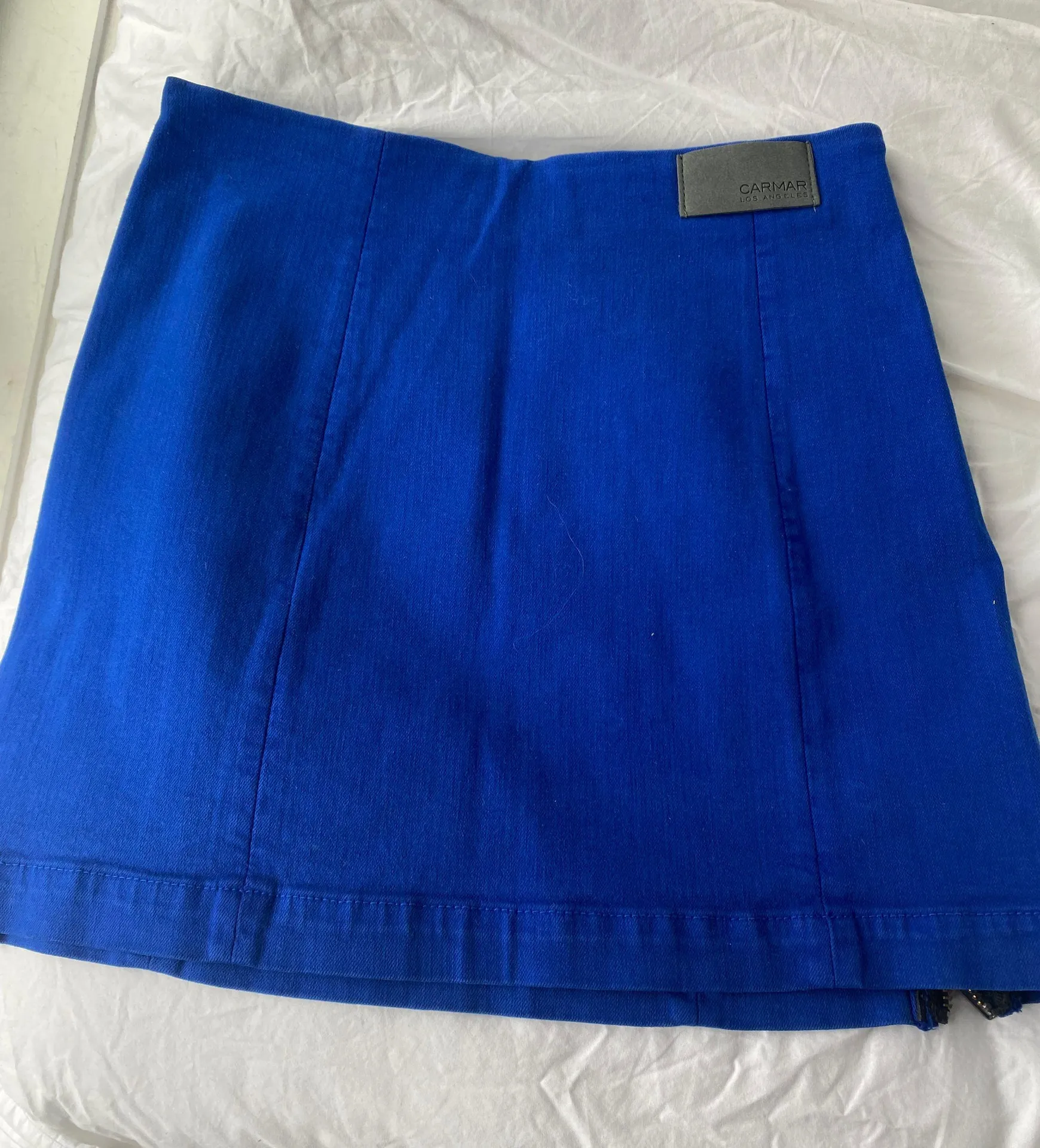NEVER WORN  LF Jean Skirt - Image 3