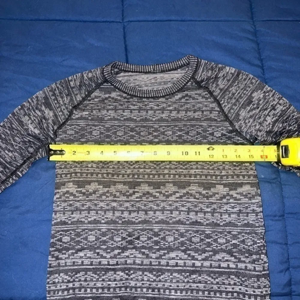 Lululemon speed shirt fits S‎ - Image 4