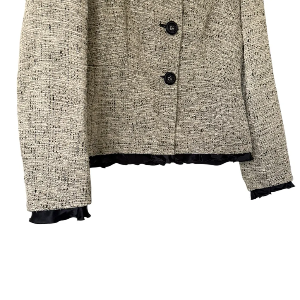 Max Mara Tweed Cropped Beige and Black Jacket - Image 4