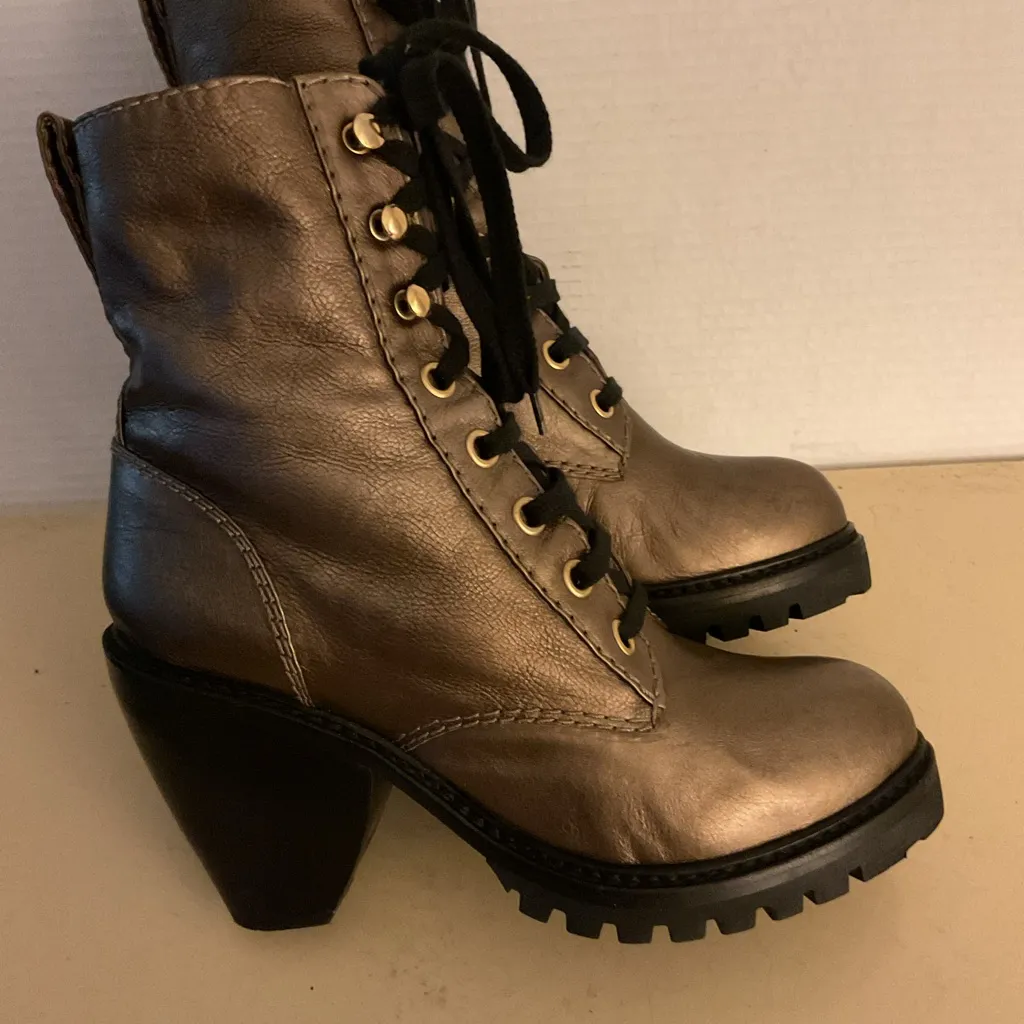Marc Jacobs gold metallic leather platform combat Lace-Up Boots size. 7 - Image 7