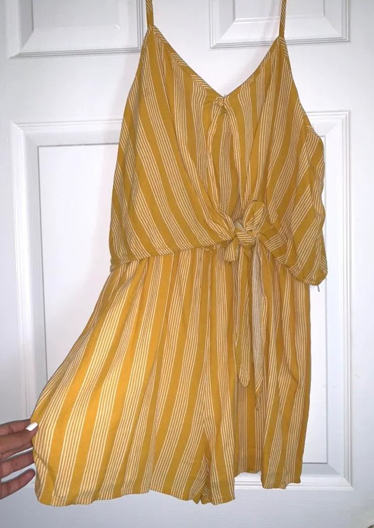 EXPRESS Yellow Romper - Image 2
