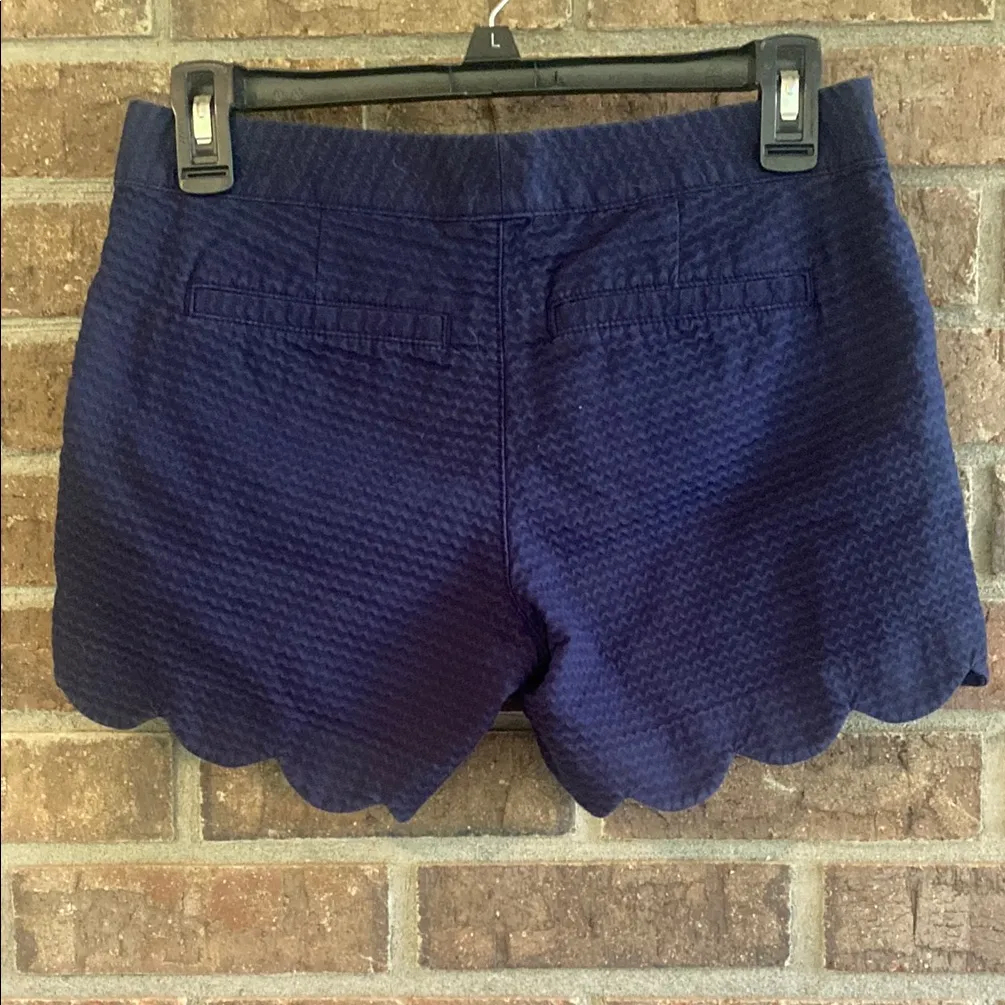 Lilly Pulitzer The Buttercup Navy Scalloped Shorts 00 - Image 5