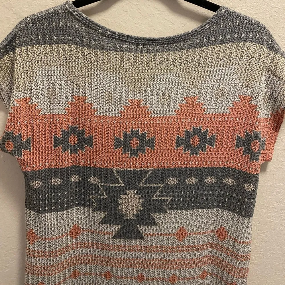 Blu Planet Aztec Print Short Sleeve Knit Top Size XL - Image 6