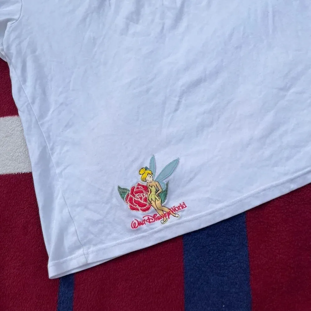 Walt Disney World Tinker bell scoop neck white shirt
Women’s size XL - Image 3