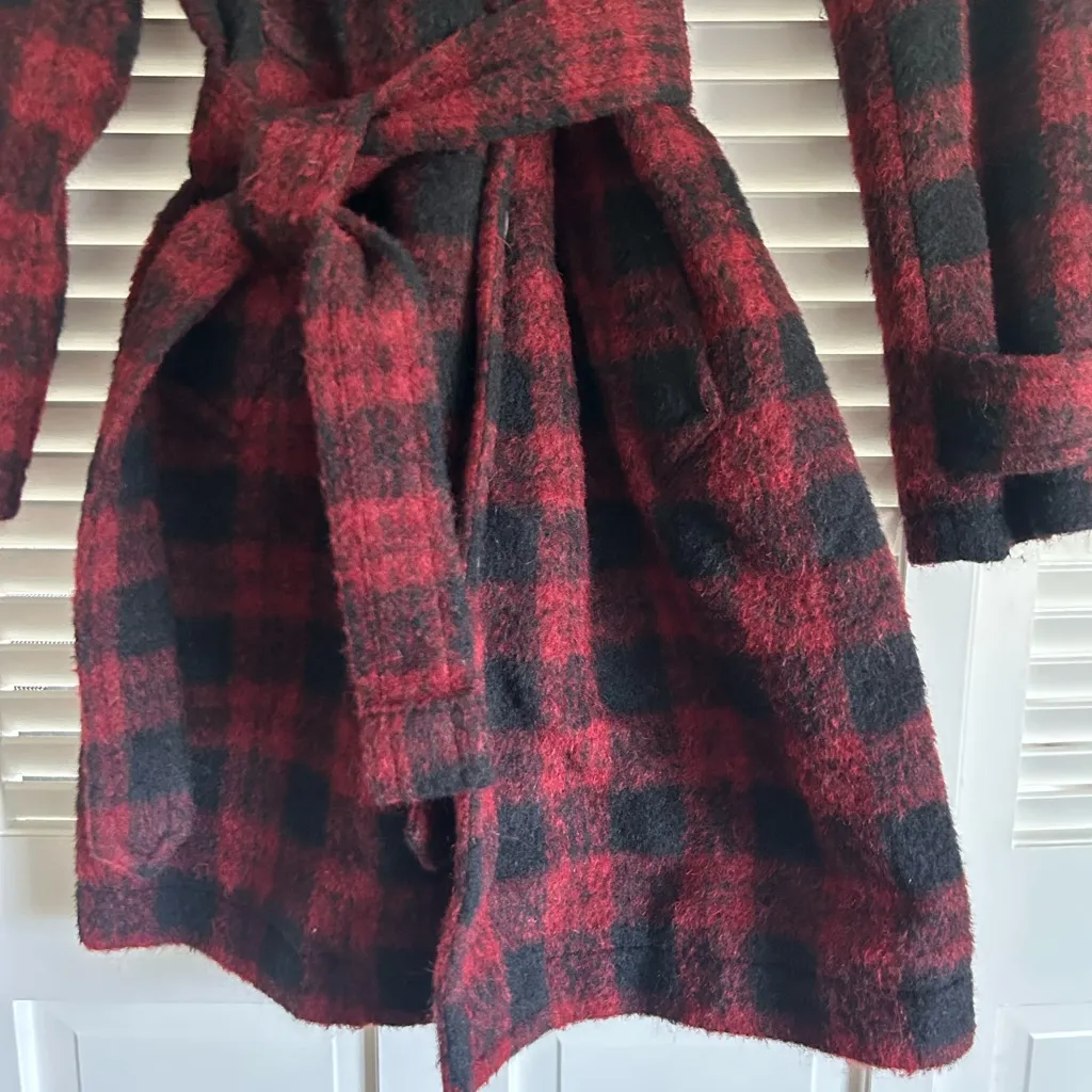 VTG L.L. Bean Alpaca Wool Blend Plaid Barn Red And Black Belted Collared Medium - Image 2