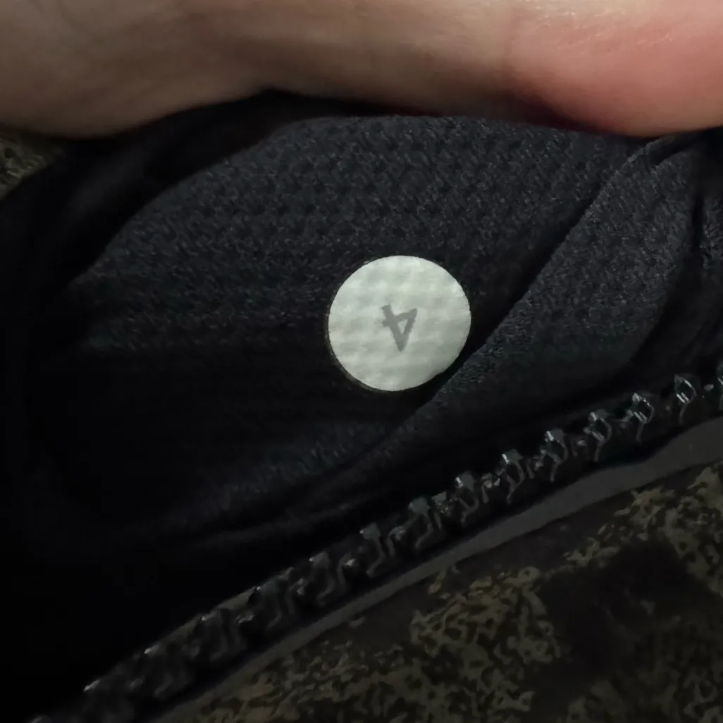 Lululemon 4 Rise & Shine Jacket in Jumbo Mystic Jungle Fatigue Green - Image 7