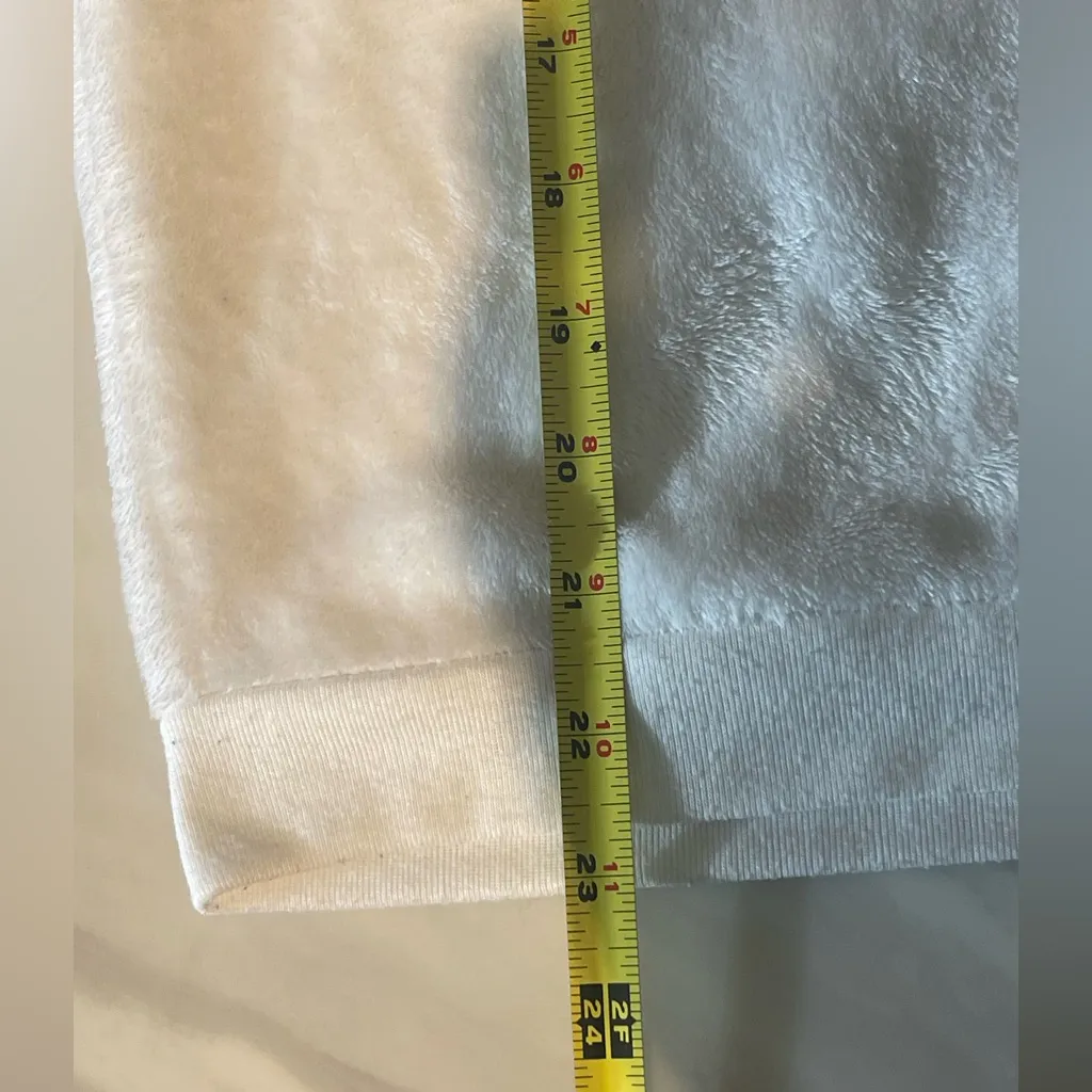 Cold Crush White Fuzzy Pullover Sweatshirt Women’s M Cozy Long Sleeve Lounge - Image 5