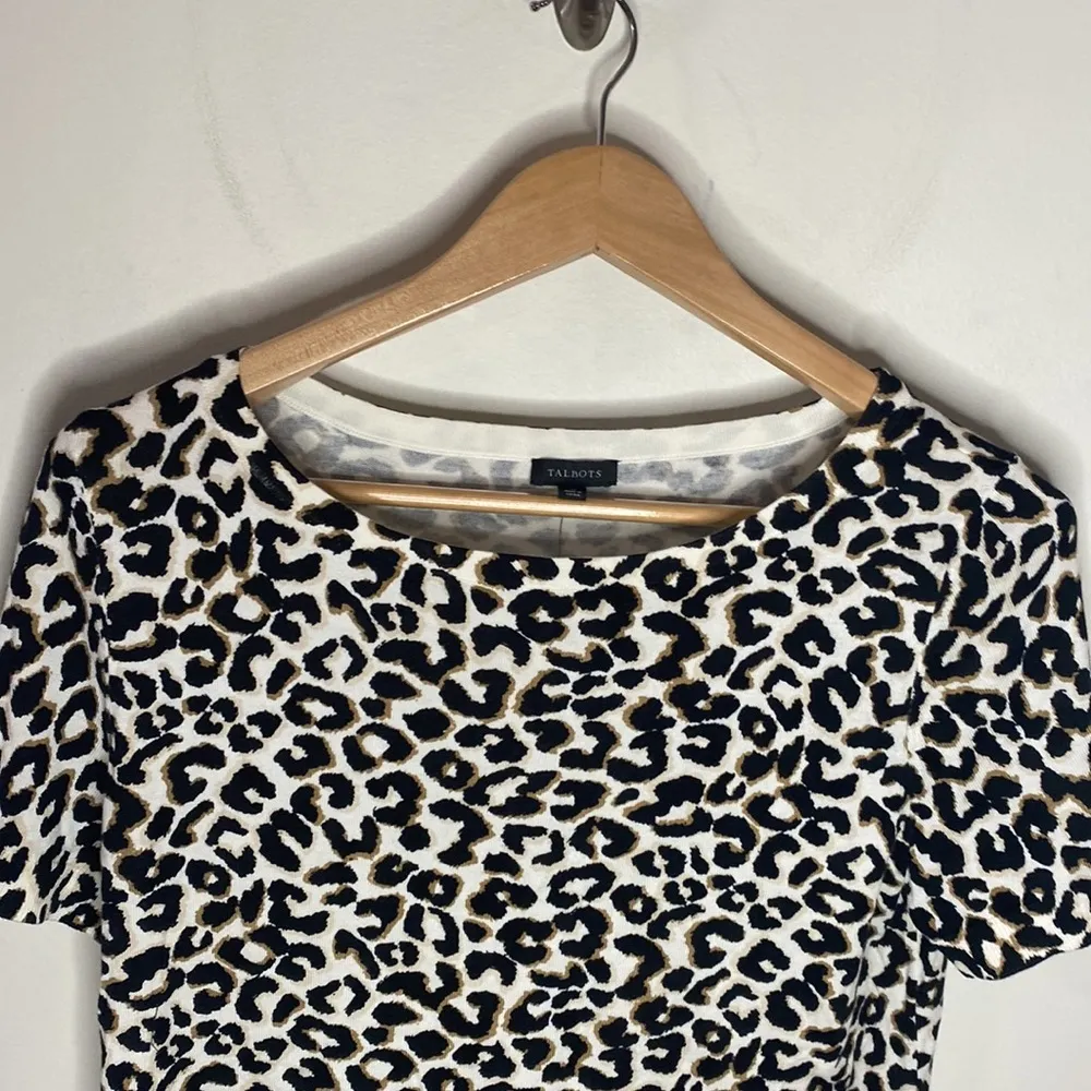 Talbots open neck pullover sweater top in abstract cheetah size M - Image 4