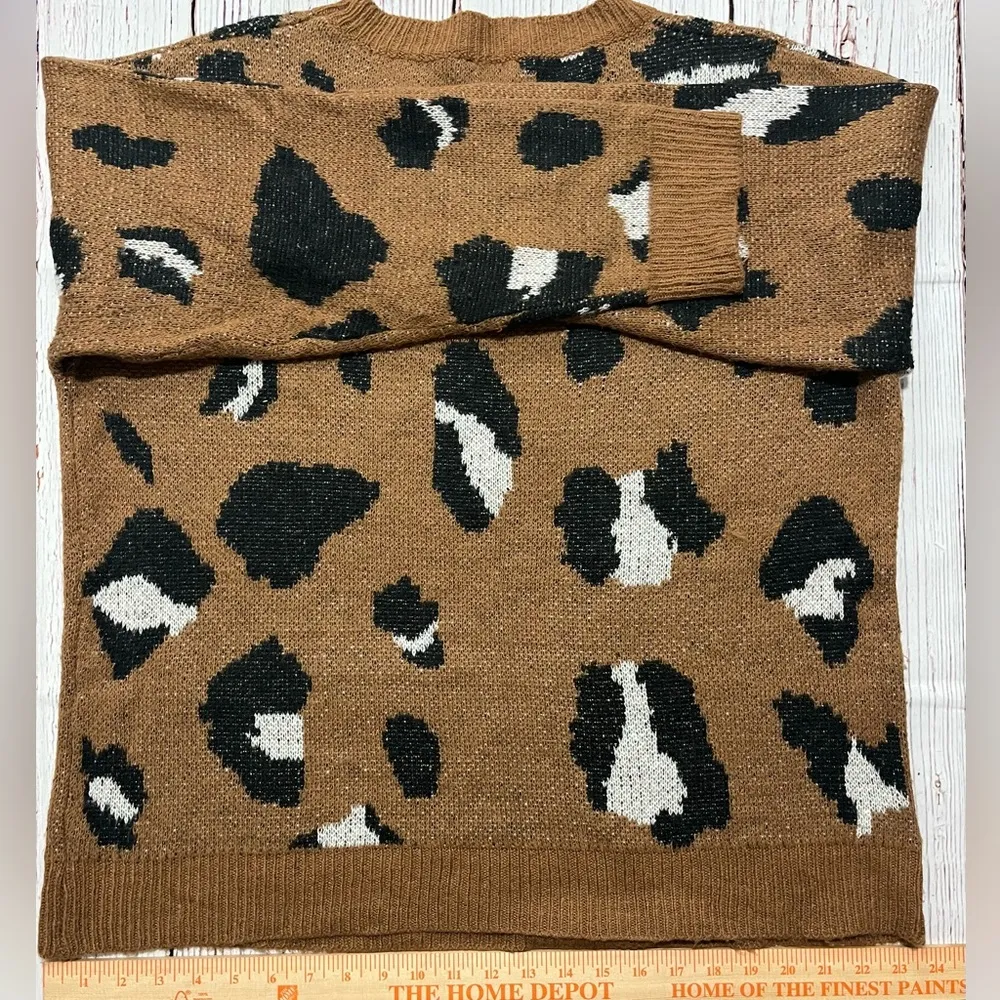 Anywhere We Go Animal Print Sweater-Brown Sz L VGUC - Image 2