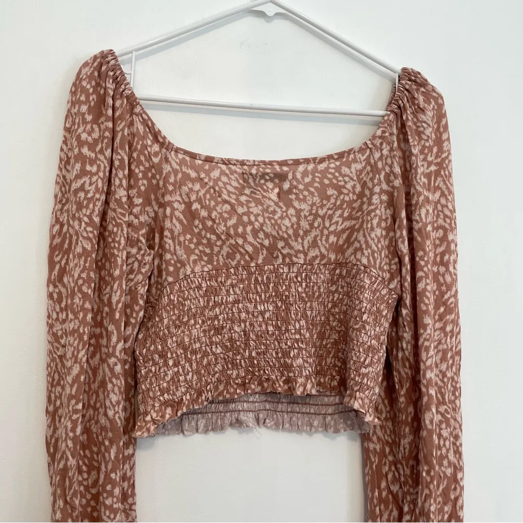 URBAN OUTFITTERS UO Old Soul Smocked Top Mauve Pink ish Leopard Cheetah Crop Top - Image 14
