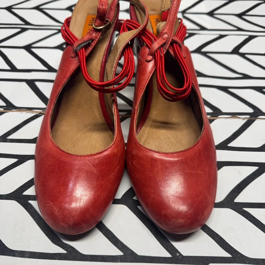 Miz Mooz Red/Orange Leather Heel size 8.5 - Image 2