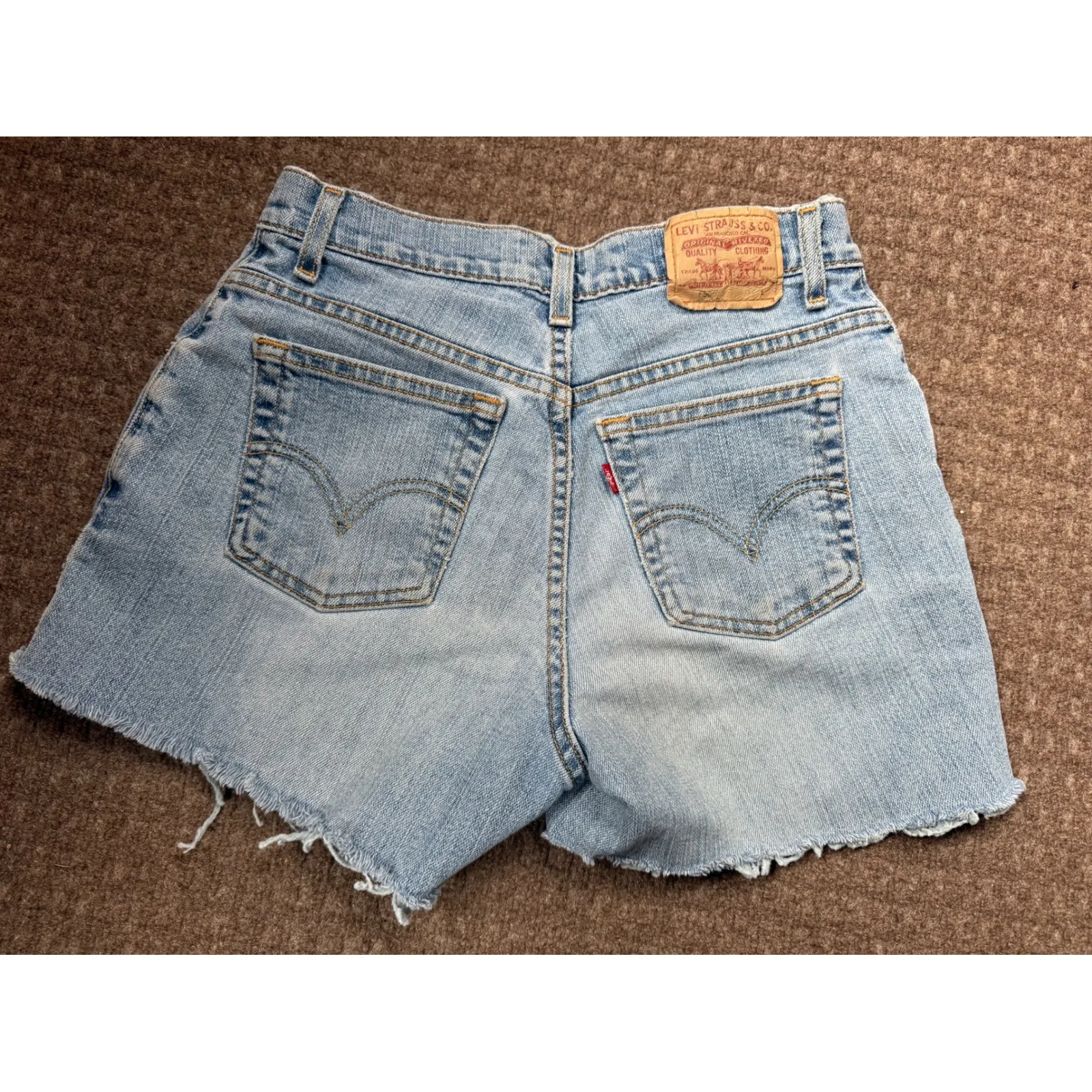 Levi's 550 Classic Relaxed Stretch Denim Jean Shorts Light Wash Frayed Size 6‎ - Image 2