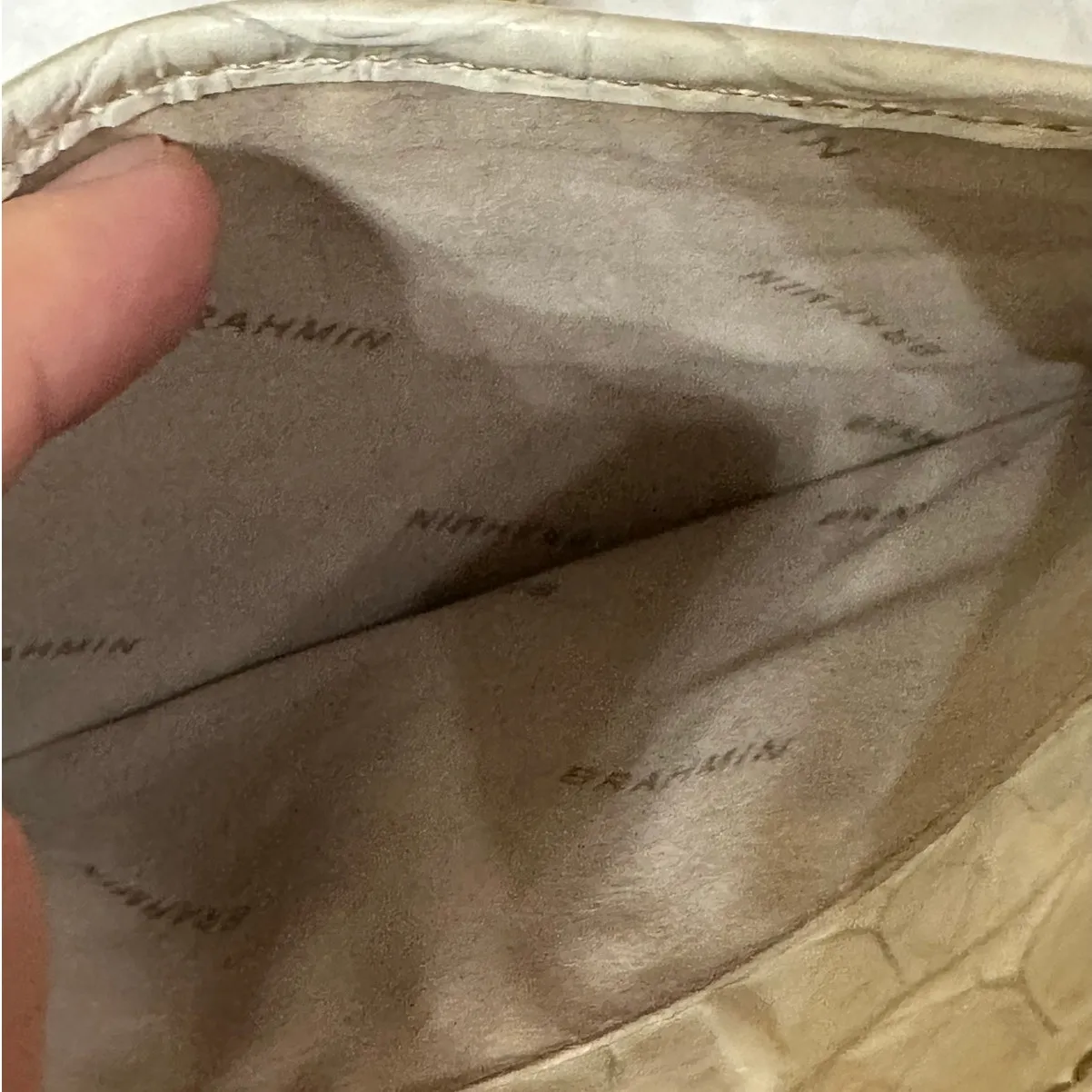 Brahmin  Cream Leather Crossbody Bag - Image 5