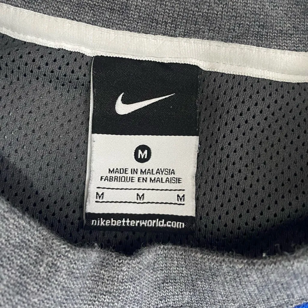 Nike UK Crew Neck Sweatshirt. - Image 4