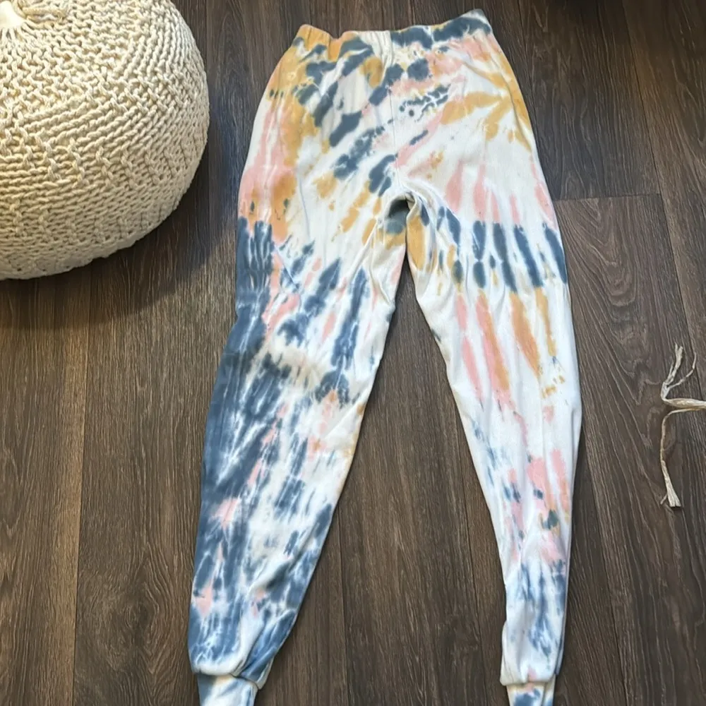 Dippin Daisys Tie Dye Sweats - Image 4