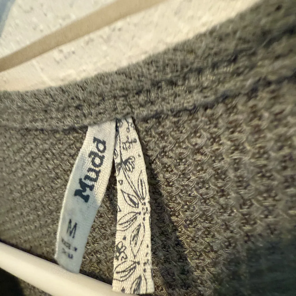 Mudd  Olive Green Tie-Front Button-Down Knotted Top Sweater Size M Waffle Knit - Image 2