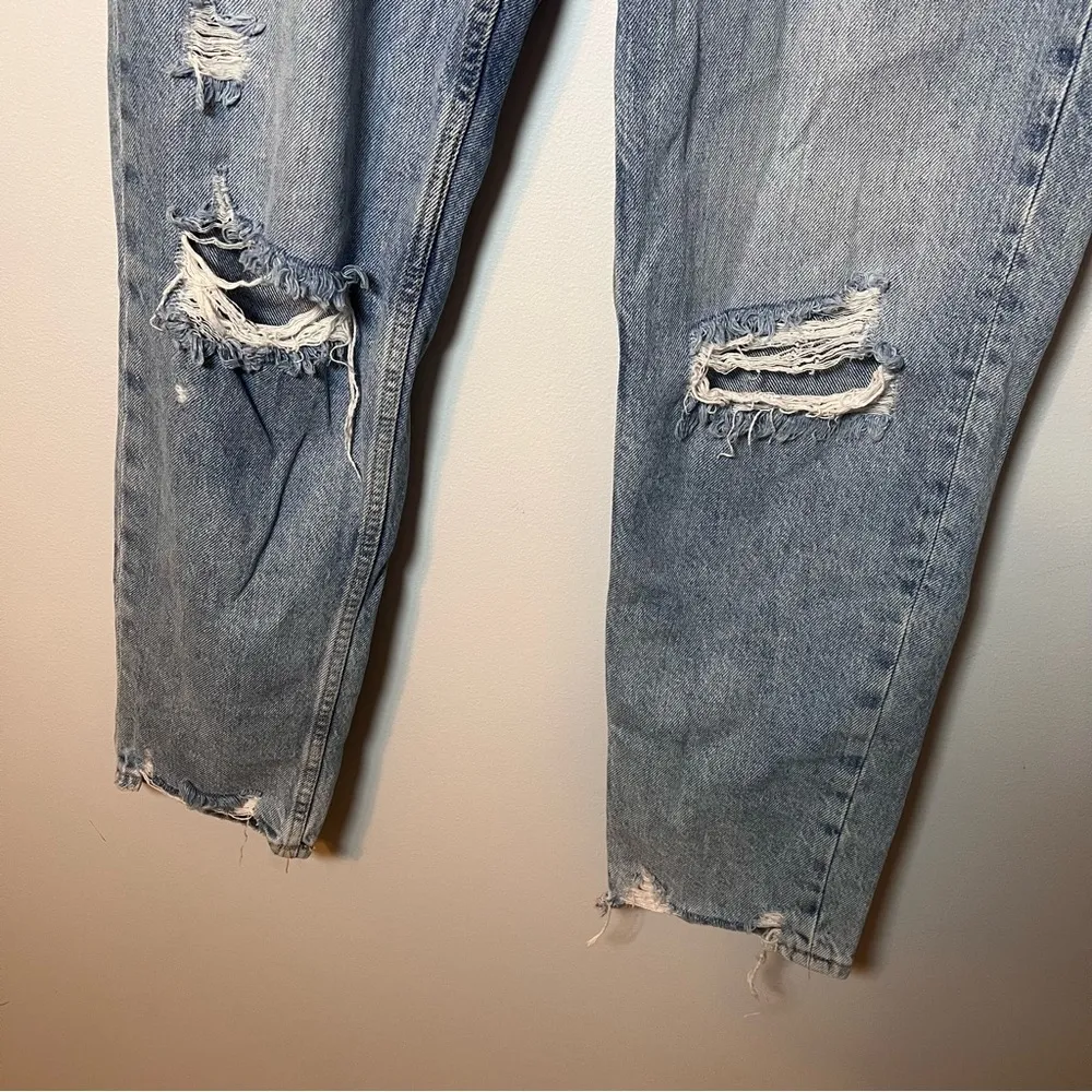 Zara Distressed Jeans Women’s 8 High Waisted‎ Mom Fit Denim Medium Wash Raw Hem - Image 3