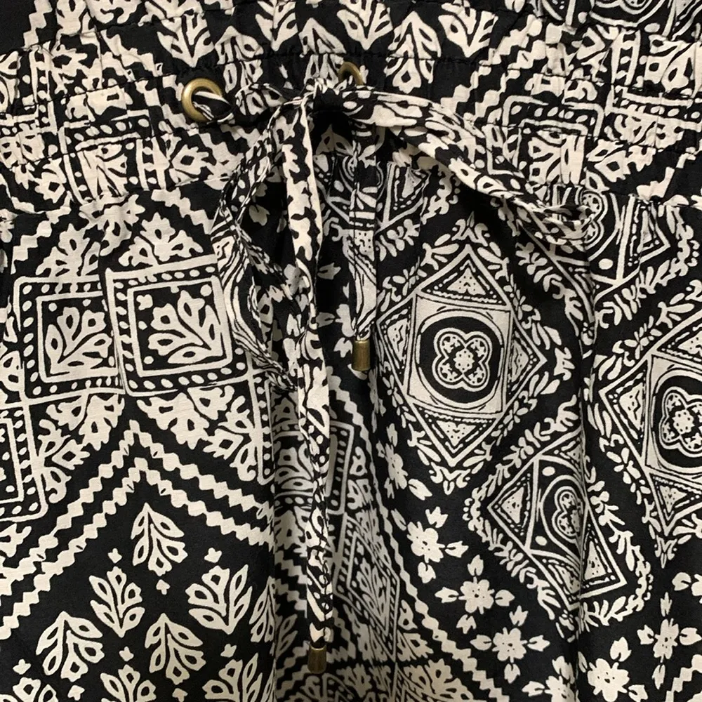 Athleta Bandana Coast to Coast swim Cover Up woman size MEDIUM black tanish gray - Image 3