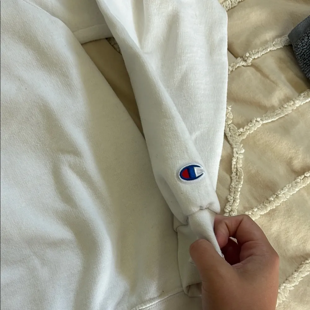 Champion White Crewneck Volleyball Sweater - Image 4