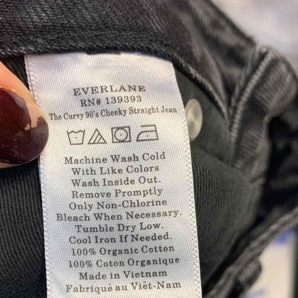 Everlane womens The Curvy ‘90s cheeky straight jean sz 30 crop black jeans - Image 8