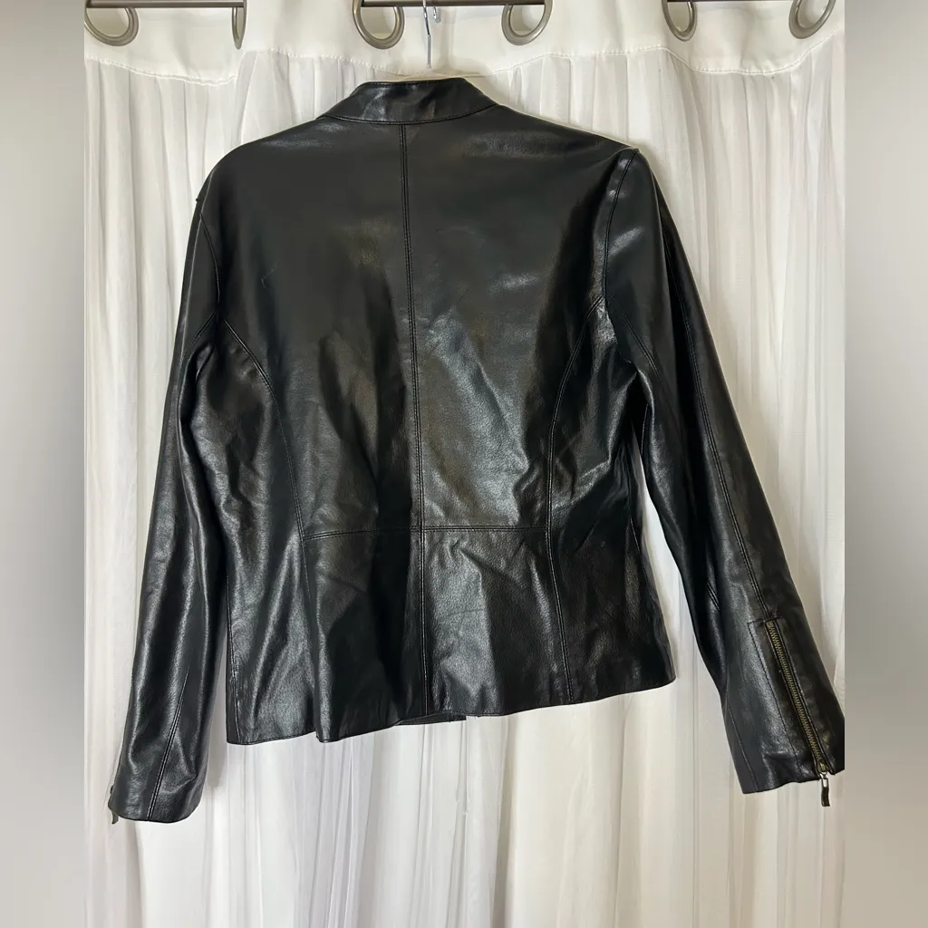 Vintage Ami Women's Sleek Black Biker Moto 100% Leather Jacket — size large - Image 5