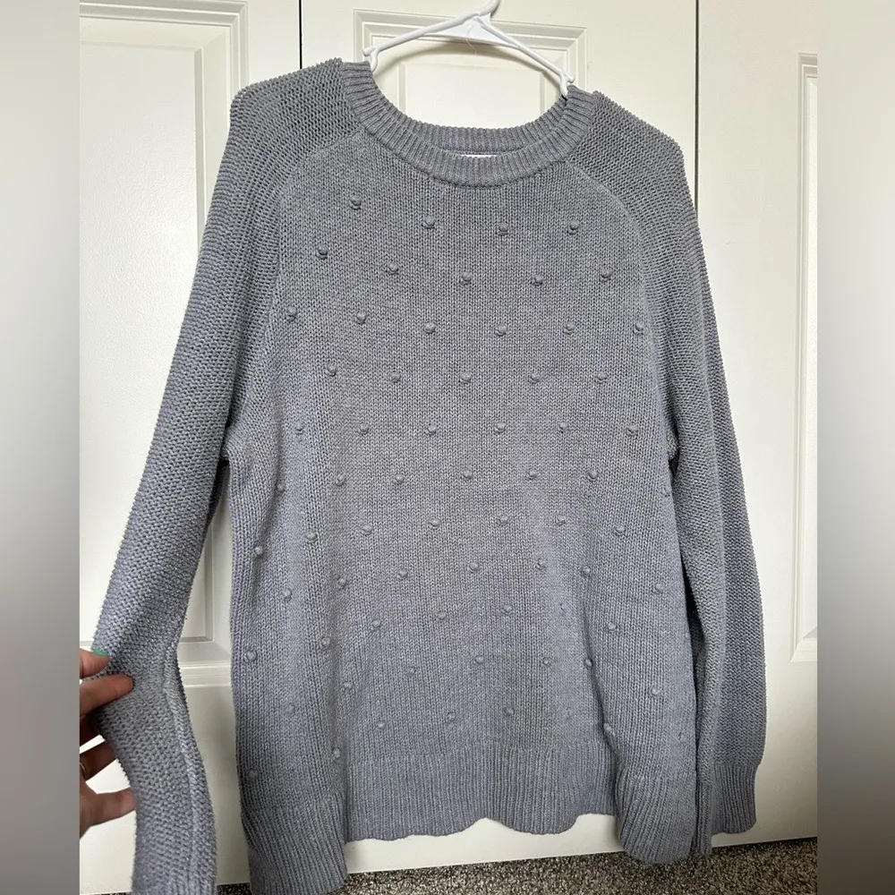 Old Navy Gray Dot Textured Knit Crew‎ Neck Long Sleeve Sweater - Image 4