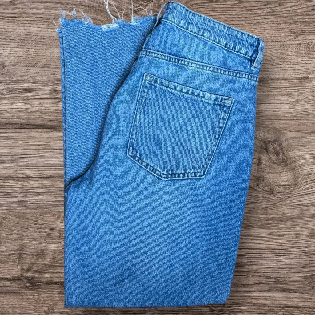 GARAGE DENIM Distressed High Rise Mom Jeans Raw Hem Straight Leg 9/29 - Image 2