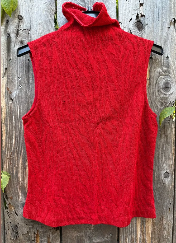 St. John Red Knit Sleeveless Turtleneck Sweater Women’s Size Medium - Image 1