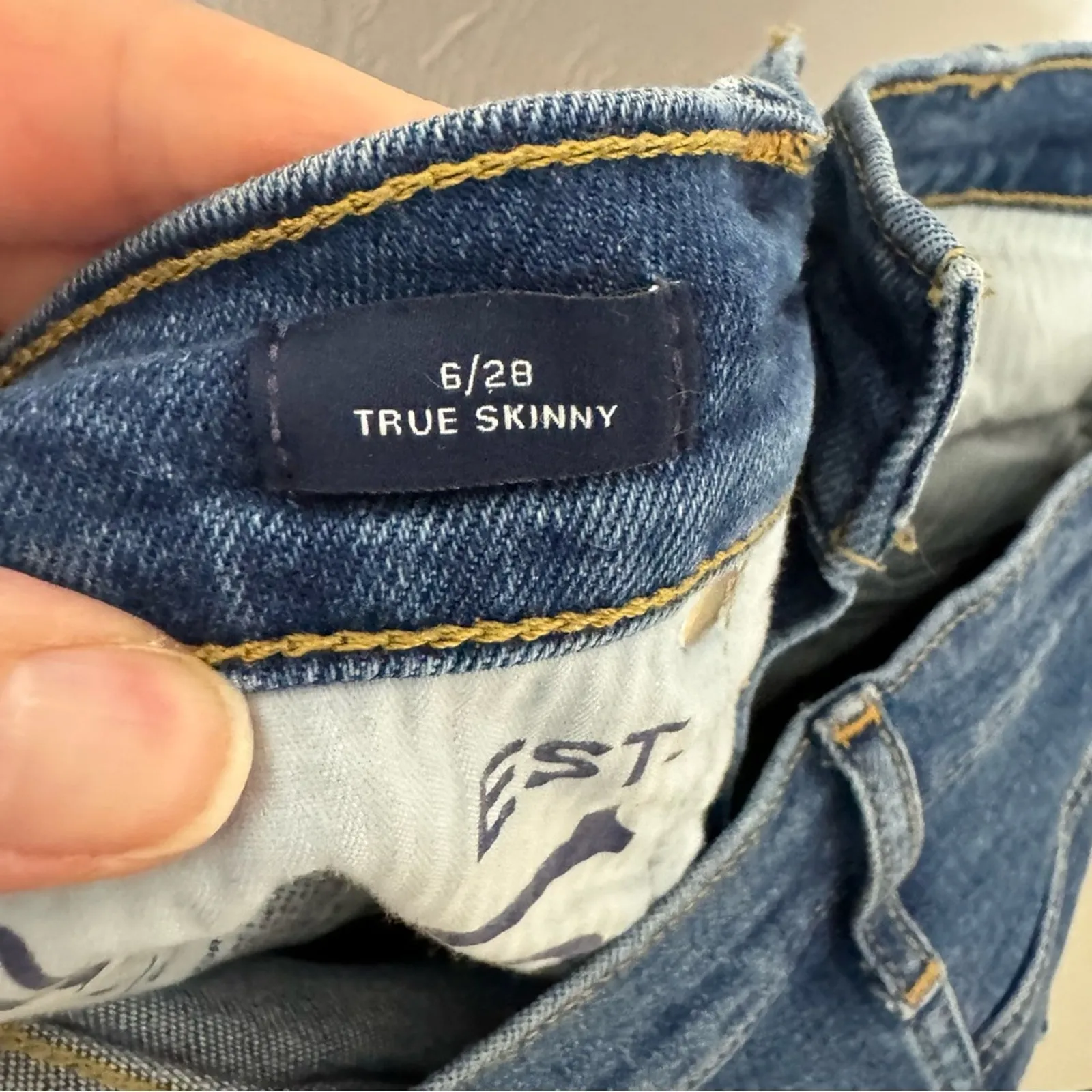 GAP Medium Wash High Rise True Skinny Jeans Womens 6/28 Blue Classic Denim - Image 14