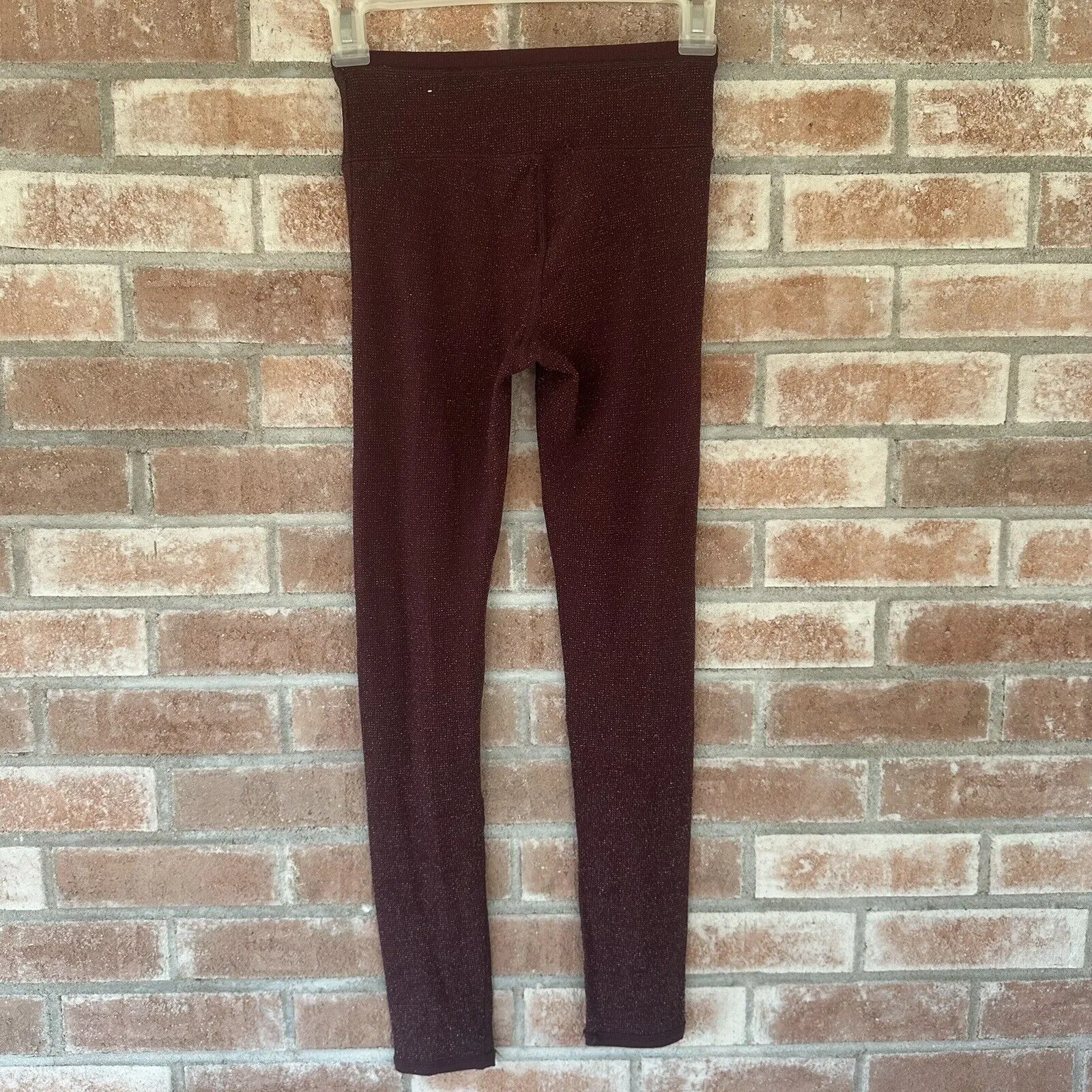 NWT Aerie Glitter Chill Play Move Leggings Maroon XS - Image 4