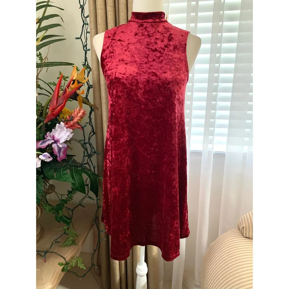 Modcloth Pure Luxe Sleeveless Crushed Velvet Velour Mini Swing Dress in Red - Image 2