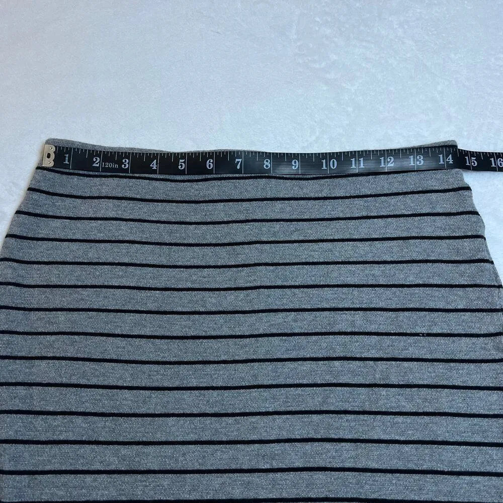 BDG Stripe Pull On Fitted Pencil Skirt Size Large Back Vent Office Corpcore - Image 6
