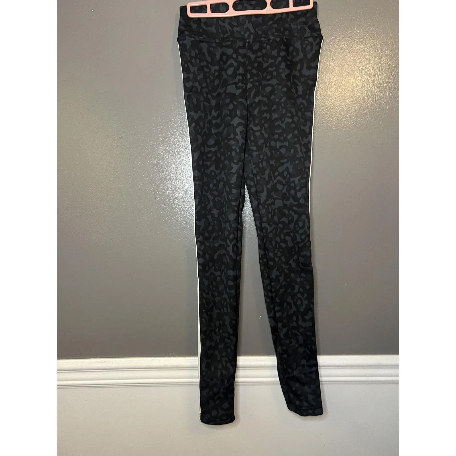Fleece Lined Leggings Womens Small Medium Black Gray Leopard Print Side Stripe - Image 5