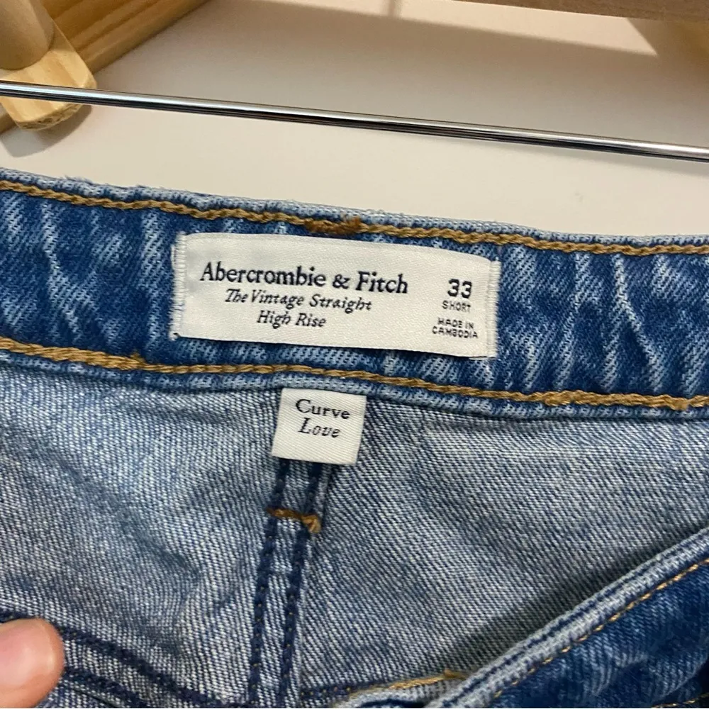 Abercrombie & Fitch The Vintage Straight High Rise 33s - Image 6