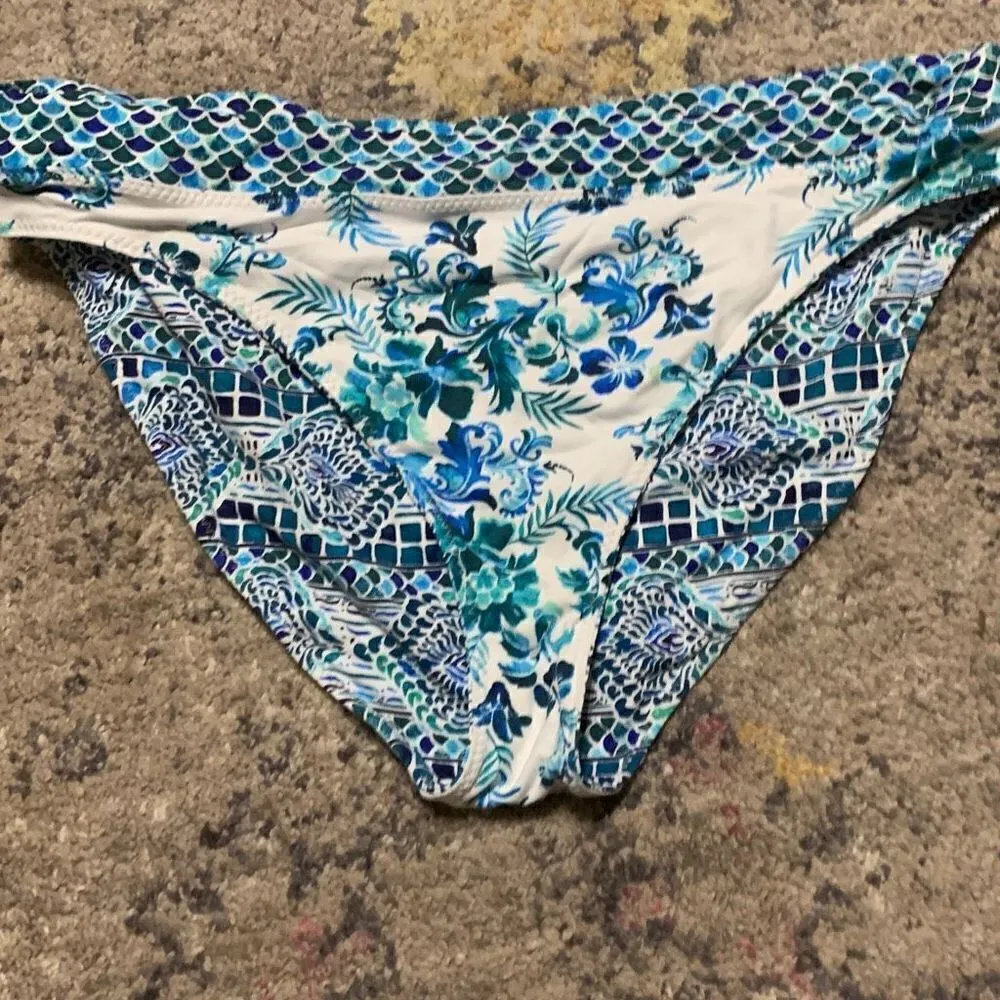 New. Tommy Bahama blue reversible bikini bottom. - Image 14