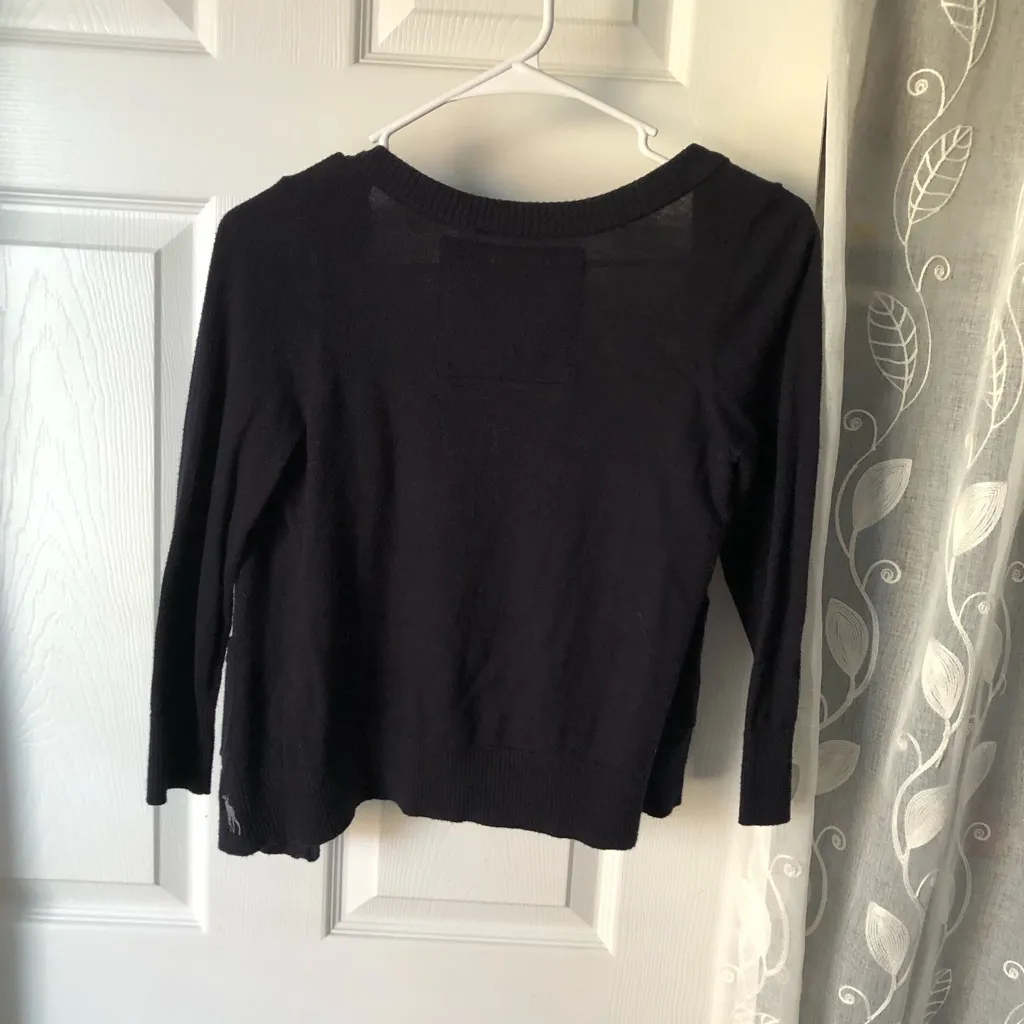 Y2K Abercrombie & Fitch Women's dark navy Sweater cardigan Floral Accents sz S - Image 9