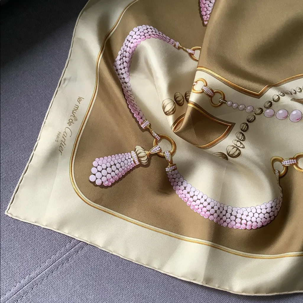 Authentic CARTIER silk scarf 🔥 - Image 5