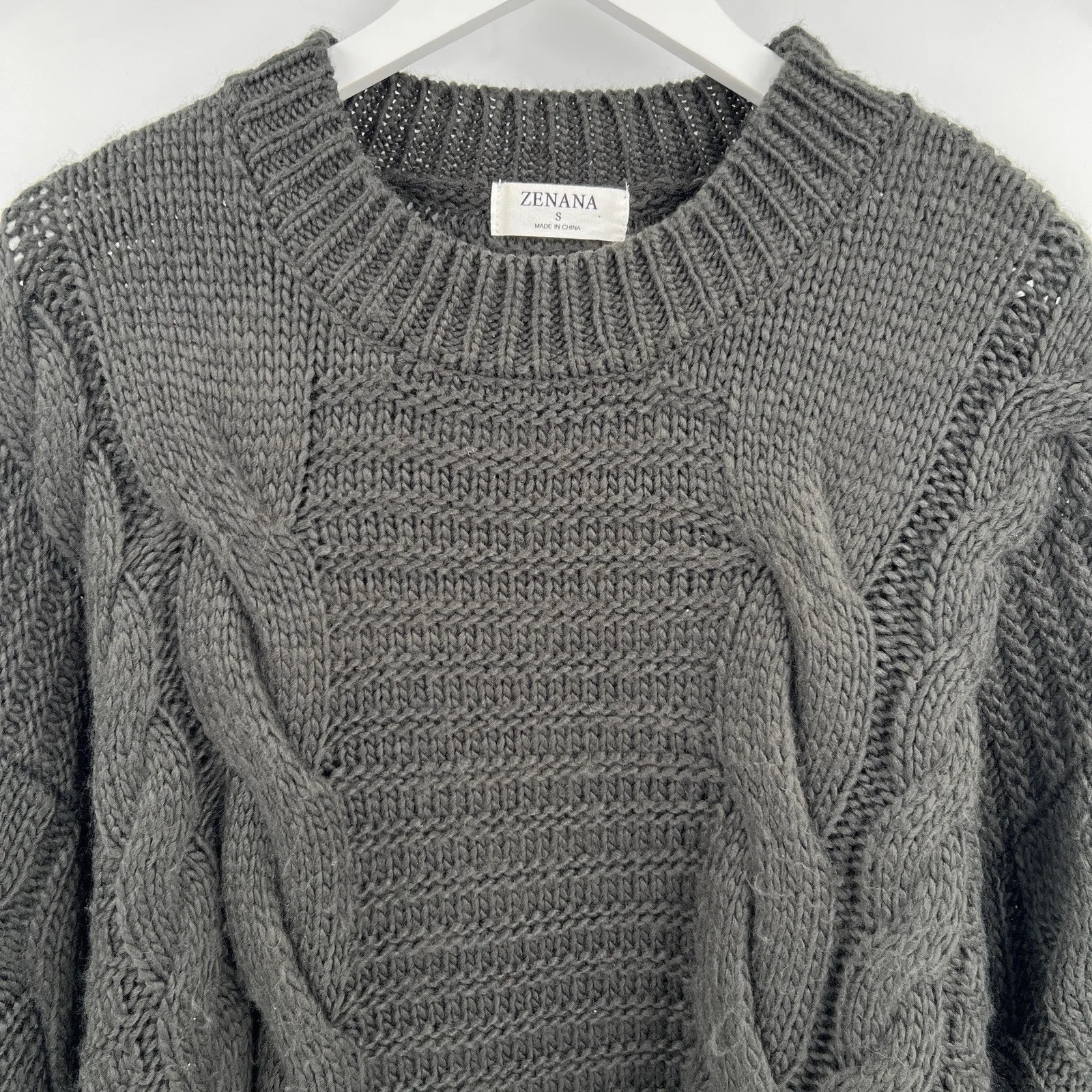Zenana Wide Bell Sleeves Sweater Crew Neck Pullover Gray Cable Knit Size Small‎ - Image 5