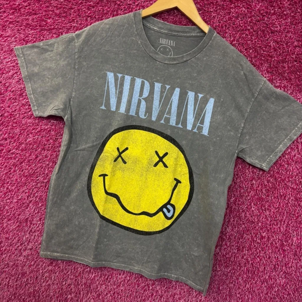 Nirvana Nevermind Smiley Face mineral wash tshirt size large - Image 3