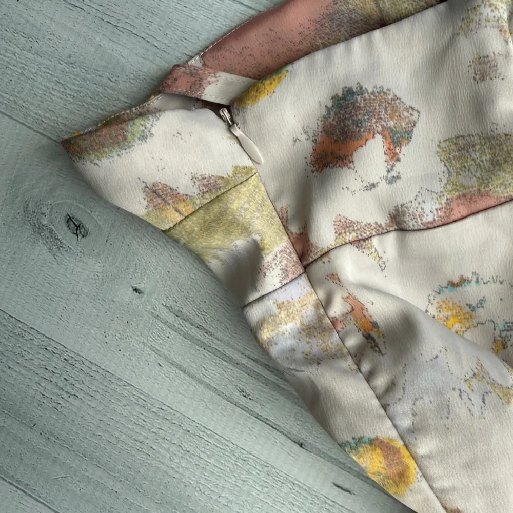 Urban Outfitters Satin Graphic Floral Print Dress S - Image 7