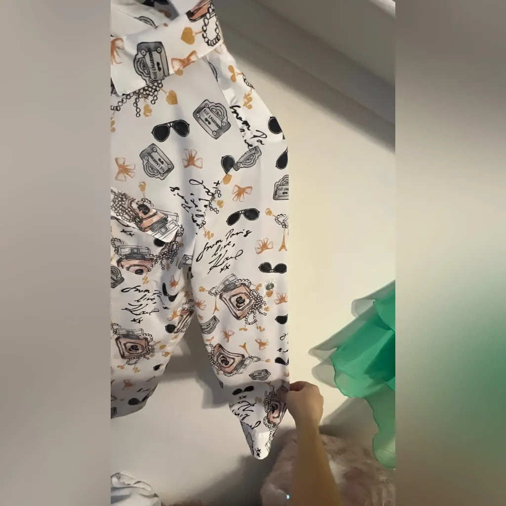 FINAL PRICE Karl Lagerfeld White Graphic Shirt - Image 5